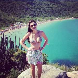 Widad - rencontre-Milf-Saint-Étienne